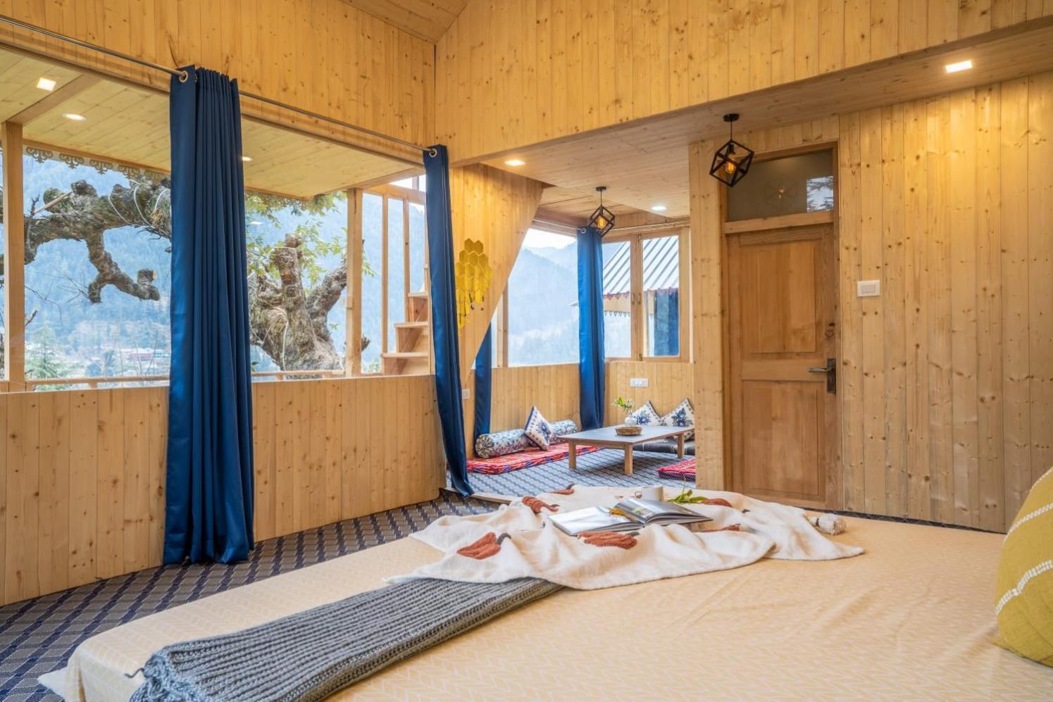 Into The Woods Treehouse Jibhi Vila Exterior foto