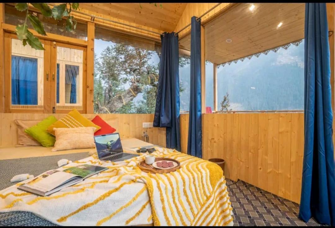 Into The Woods Treehouse Jibhi Vila Exterior foto