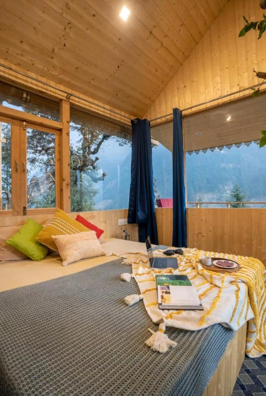 Into The Woods Treehouse Jibhi Vila Exterior foto